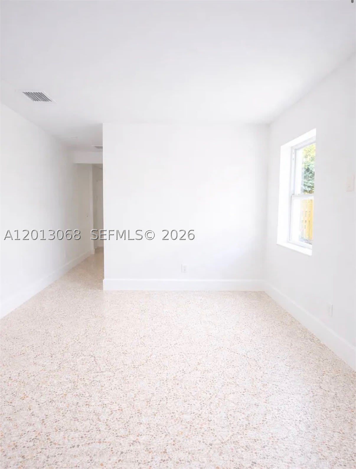 34 SE 1st Ave – photo 4