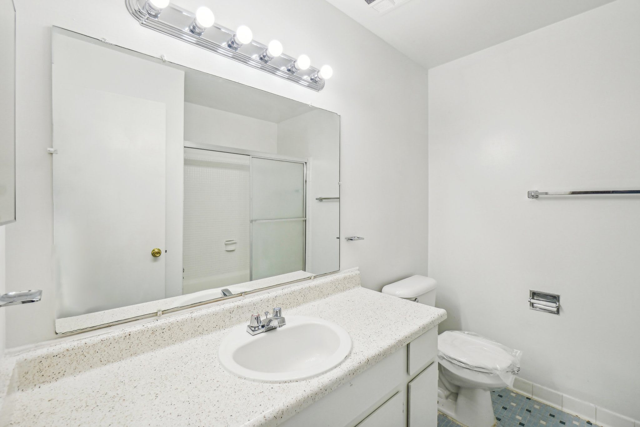 Riverstone Apartments – photo 5
