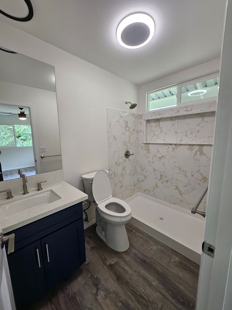 Beautiful NEW 3 Bedroom 2 Bath Home off South Kulani – photo 4