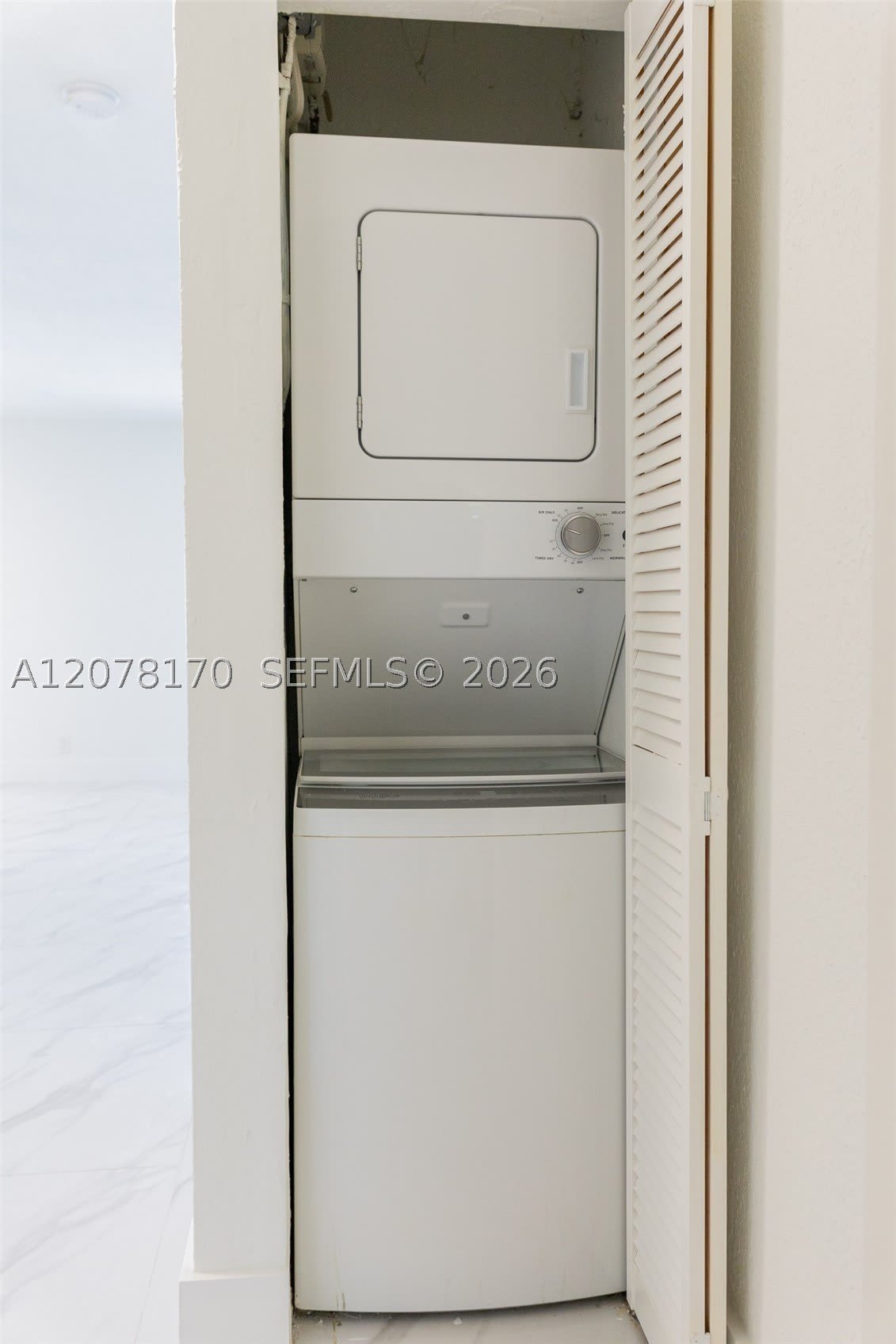 2140 Ne 56 – photo 4