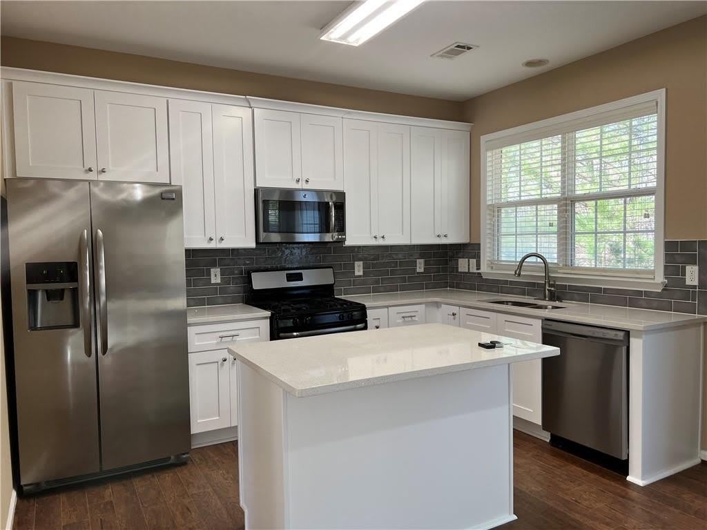 3413 Stoneham Drive – photo 5