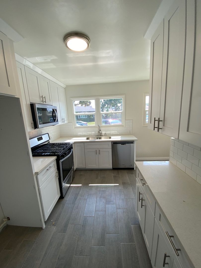LAKEWOOD HOME COMING SOON!! MOVE IN MID-JULY!! – photo 4