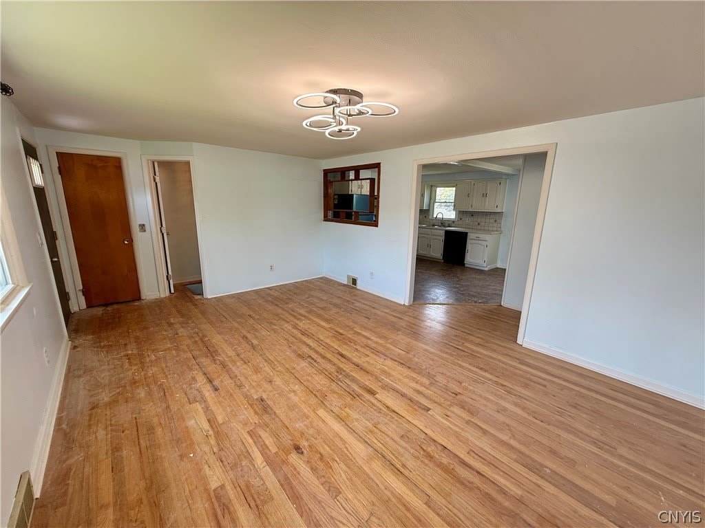 111 Deborah Drive – photo 4