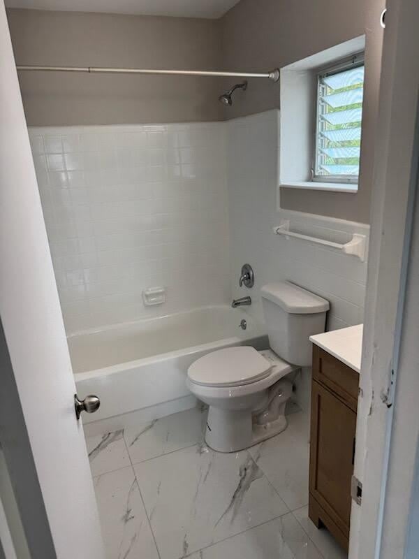 2285 NE 172nd Street – photo 3