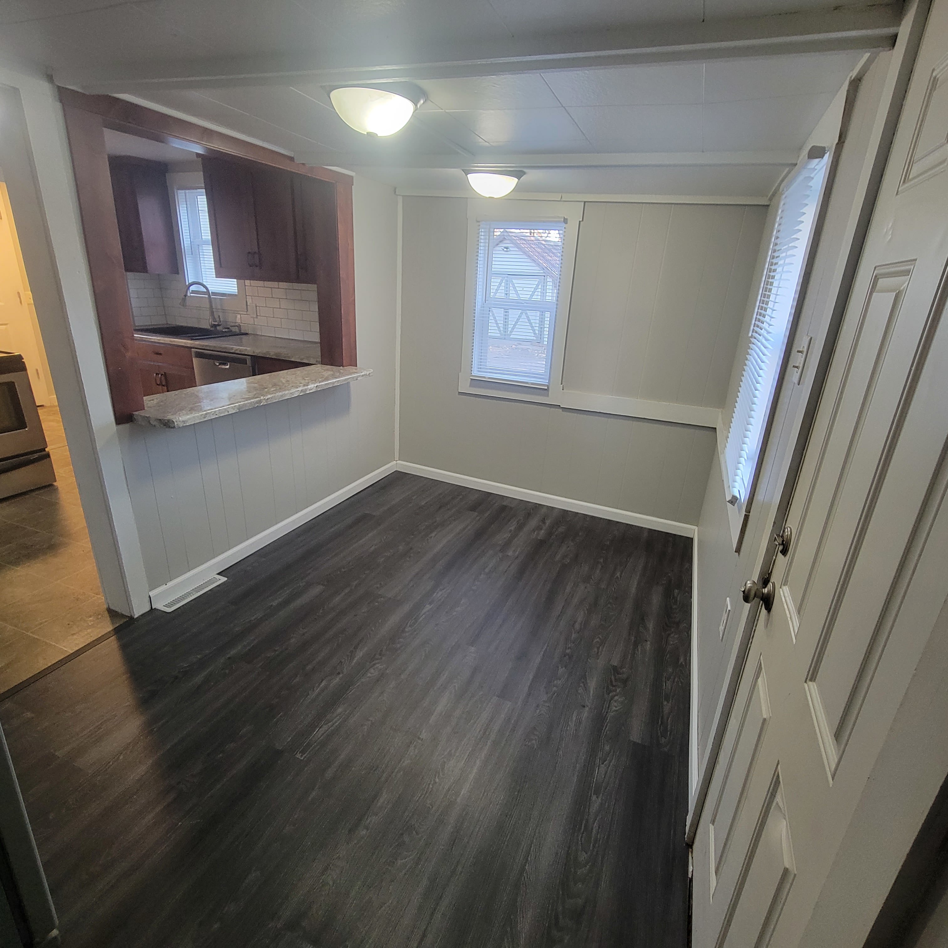 242 9th Avenue North – photo 3