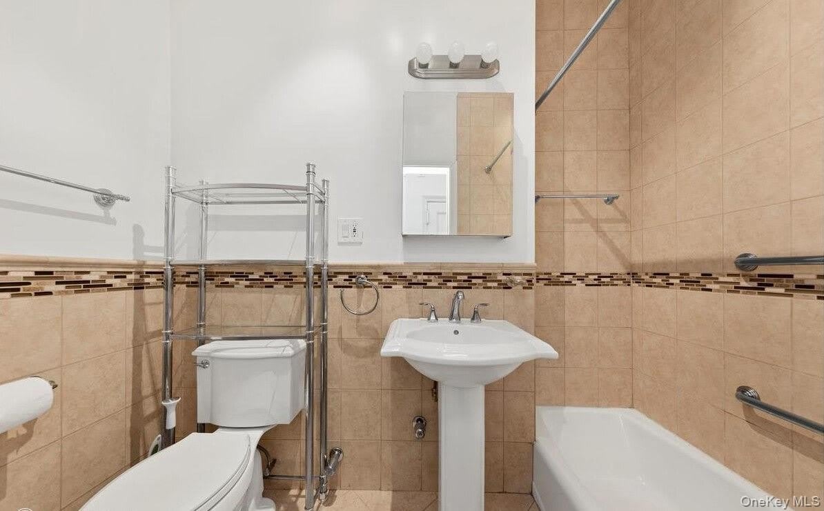 342 W 56Th Street – photo 3