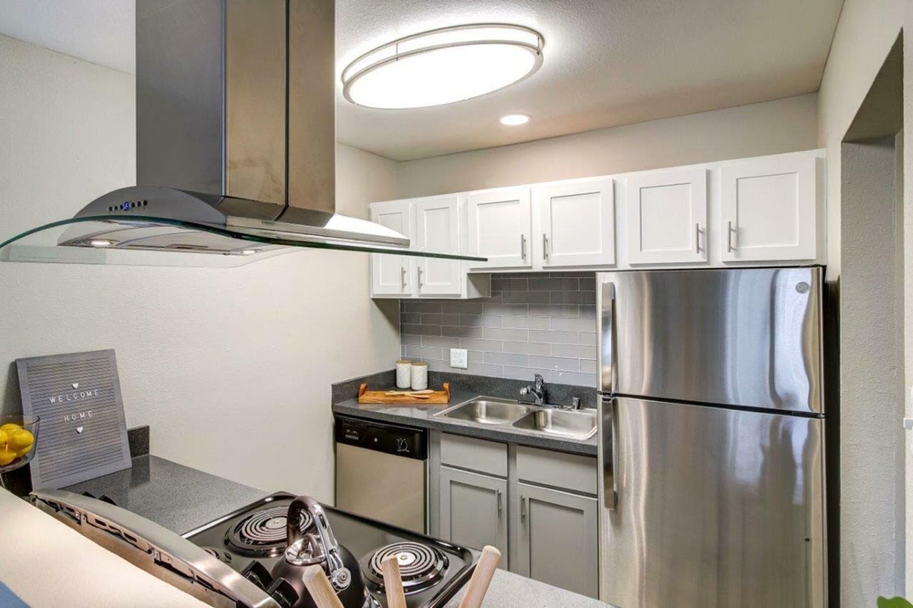 Westridge Apartments – photo 2