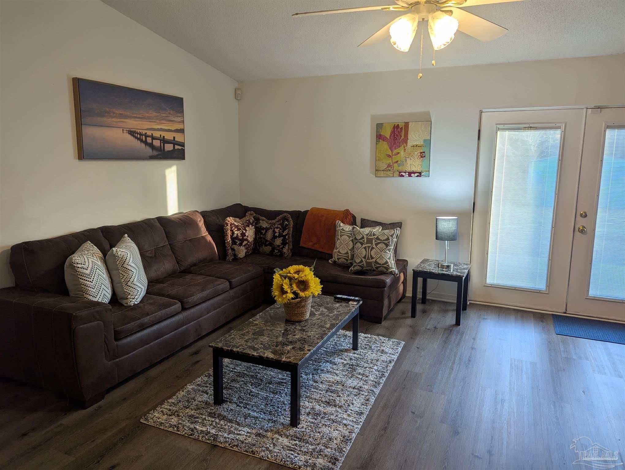 4009 Shorewood Dr – photo 3