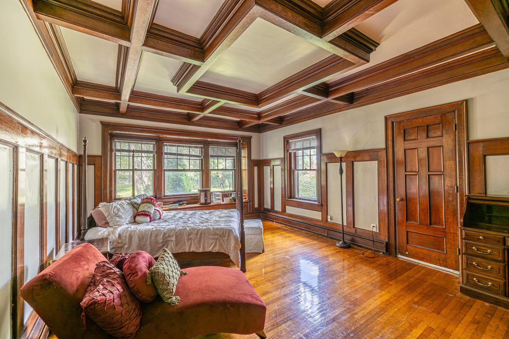 1340 East Ave – photo 3