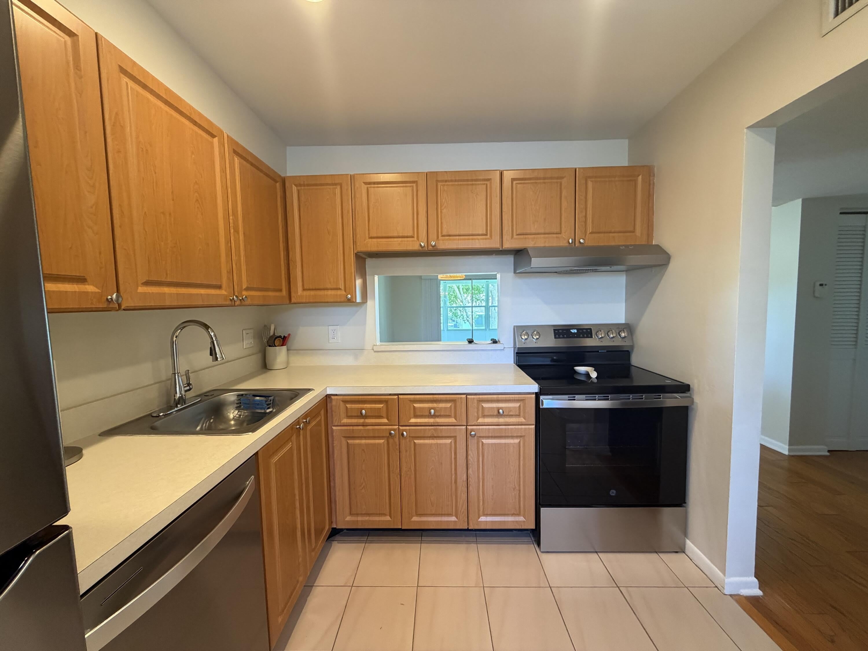 2800 Fiore Way – photo 3