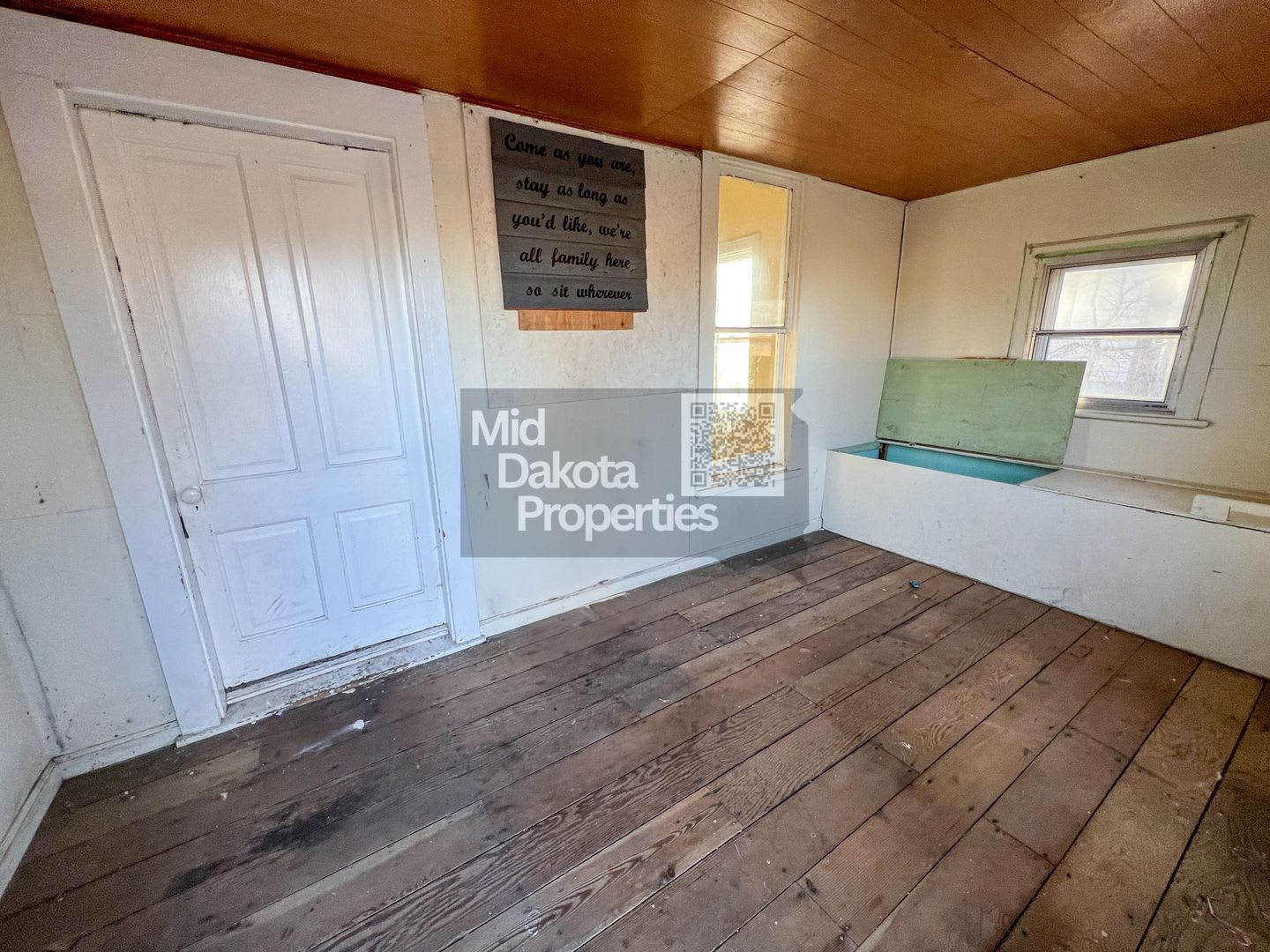515 E Hanson- 3 Bedroom House – photo 2
