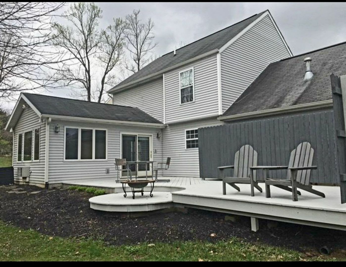 Beautiful 3BR Home with Solar Panels in Winslow Farm! – photo 2