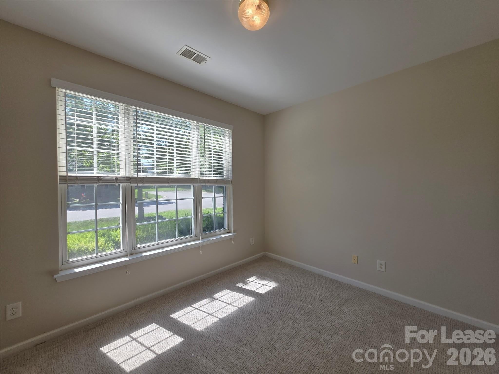 4730 Willow Glen Road – photo 2