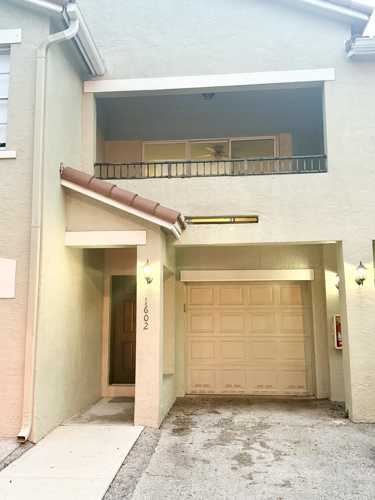 1602 Belmont Place – photo 2