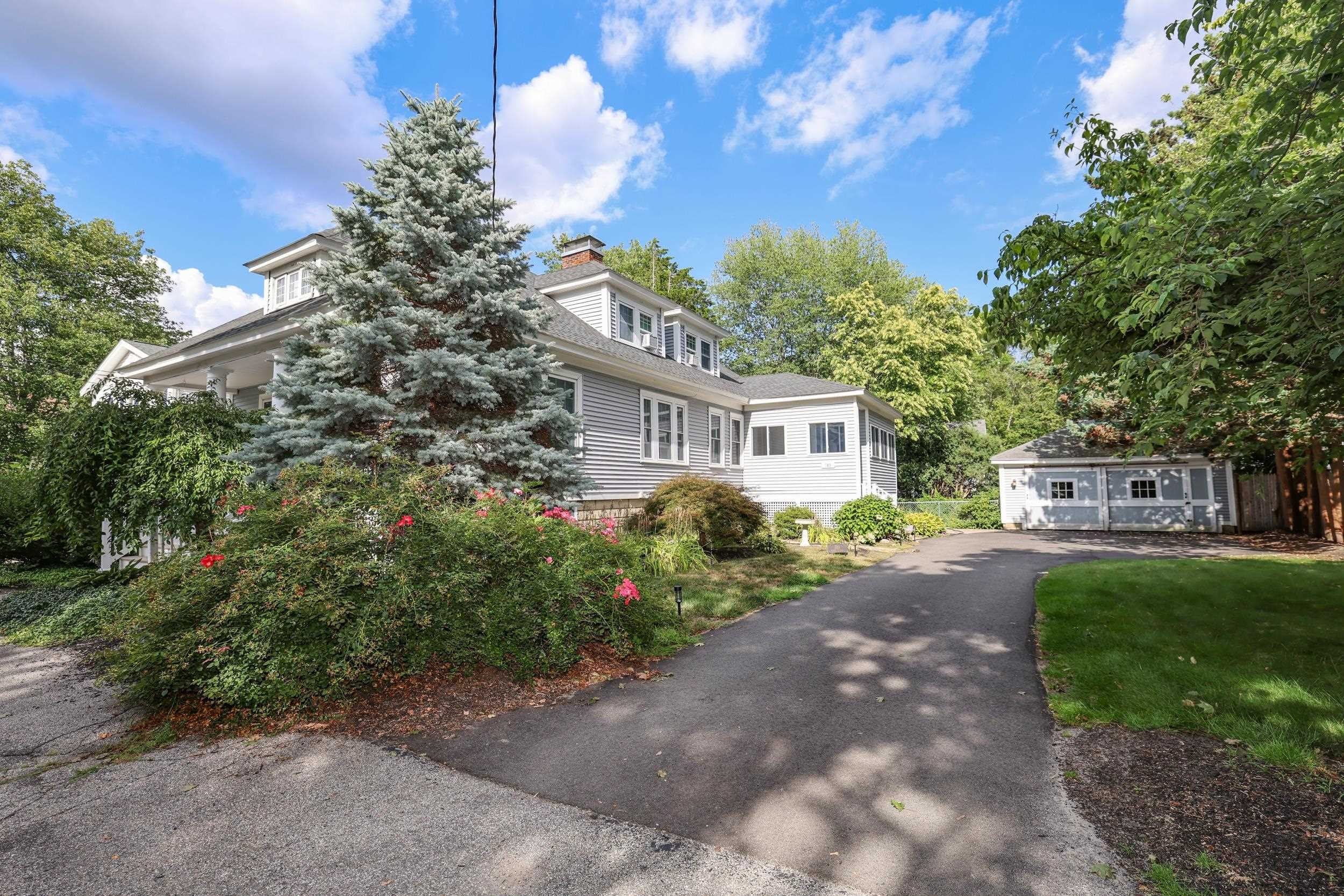 749 Maple Street – photo 2