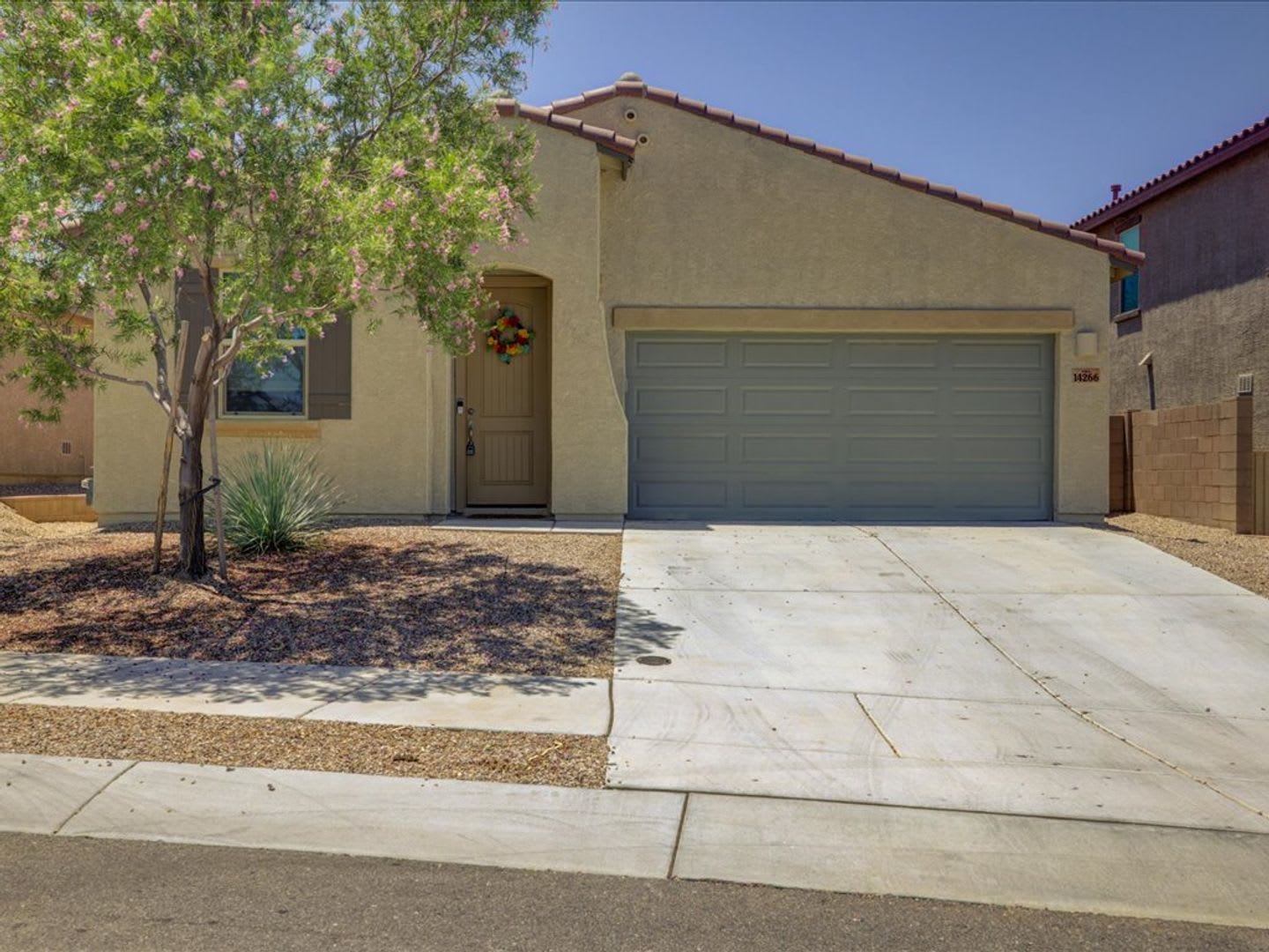 3 Bedroom 2 Bathroom – photo 1
