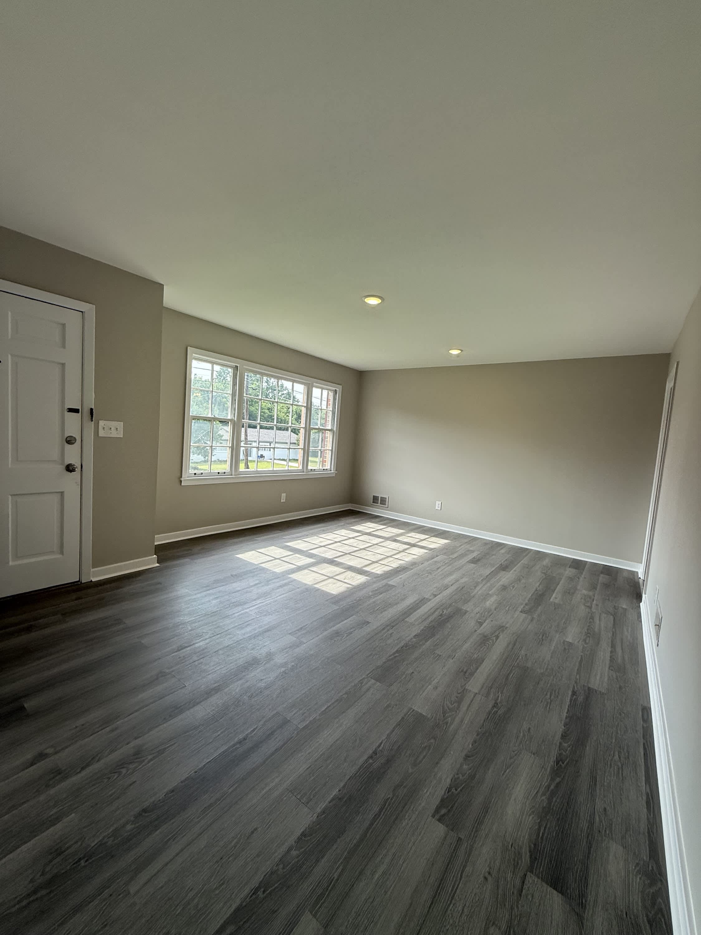 2332 3Rd Street Northwest – photo 2