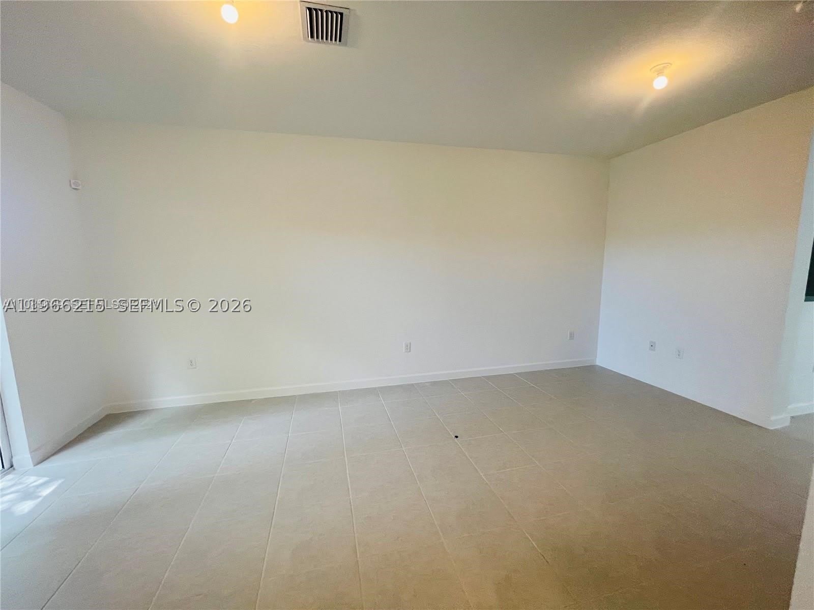 1695 SE 27th Rd – photo 4