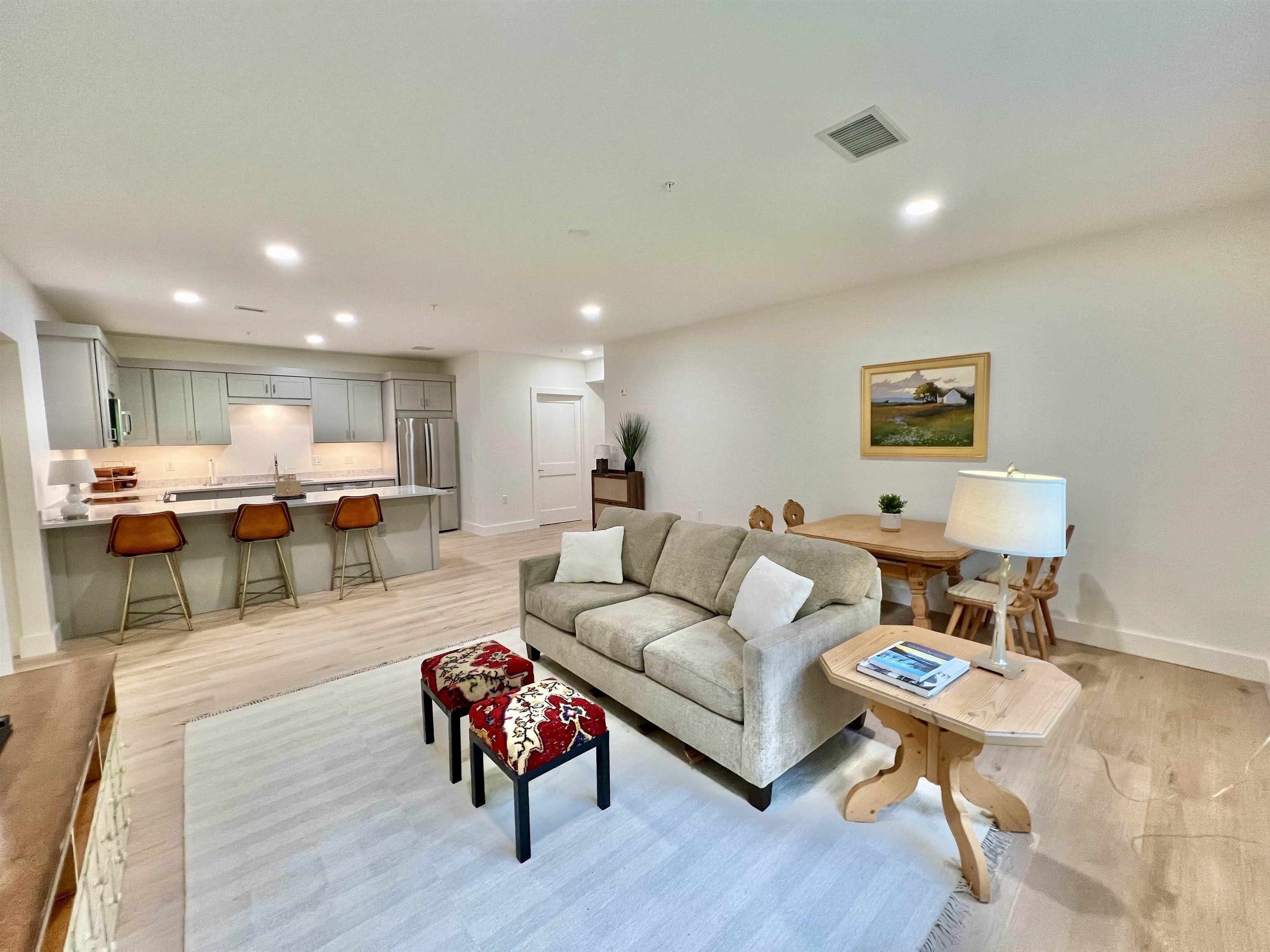 48 Della Street – photo 5
