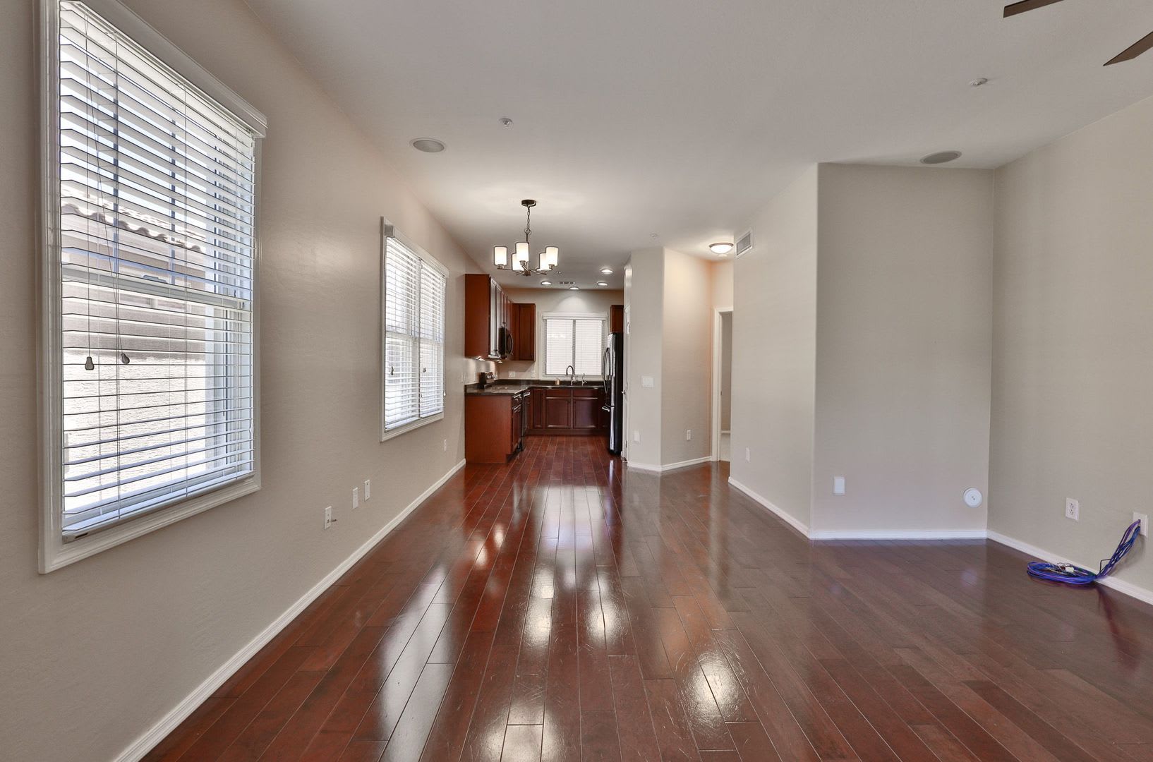 Beautiful Gilbert 3 bed/3 bath Home in The Gardens Community – photo 4