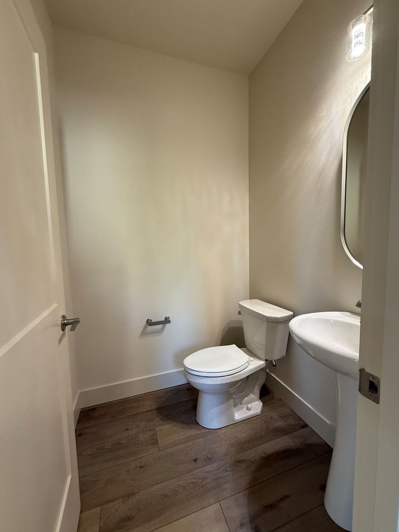 Now renting brand-new 3 bedroom, one Study/Den, 2.5 bathroom House – photo 5