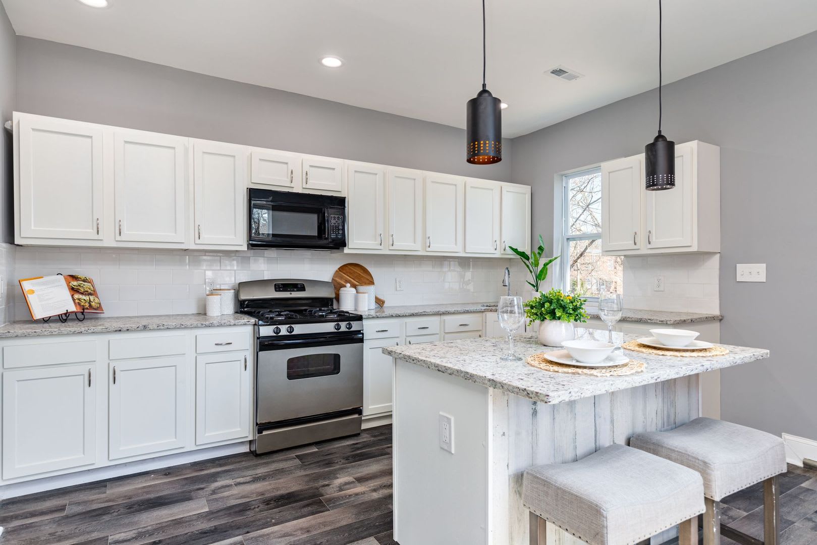 1515 W Mulberry Street – photo 5