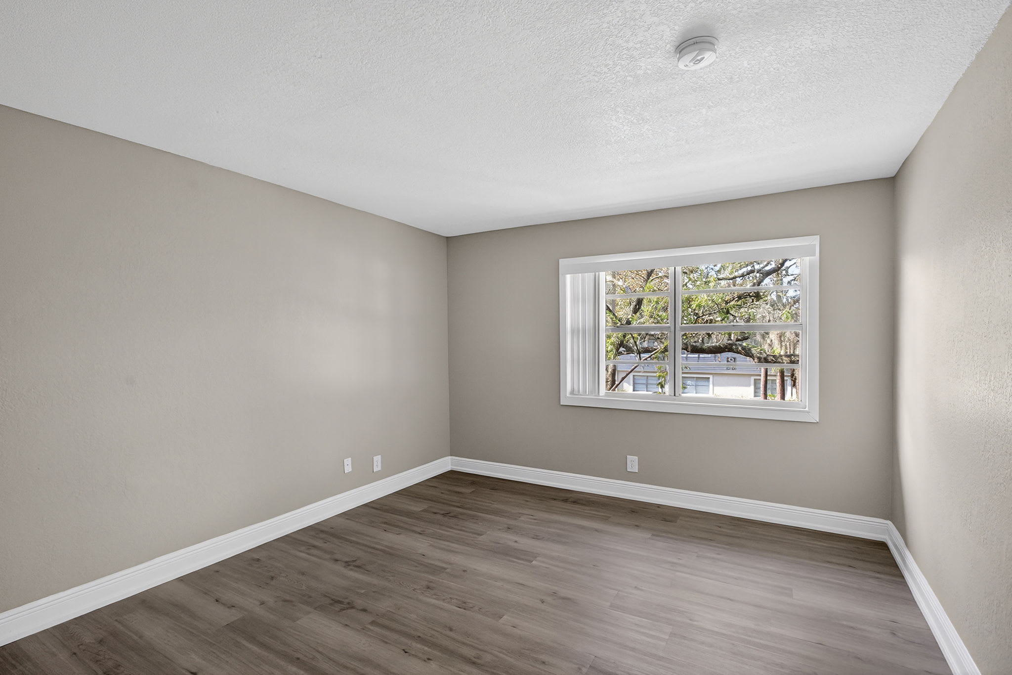 Willow Brooke Apartments – photo 3