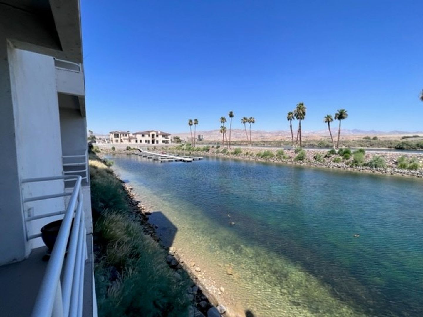 Riverfront 2Br 2Ba Furnished Condo On Ground Level W Garage And Utilities Included Avail 4 1 26 – photo 1
