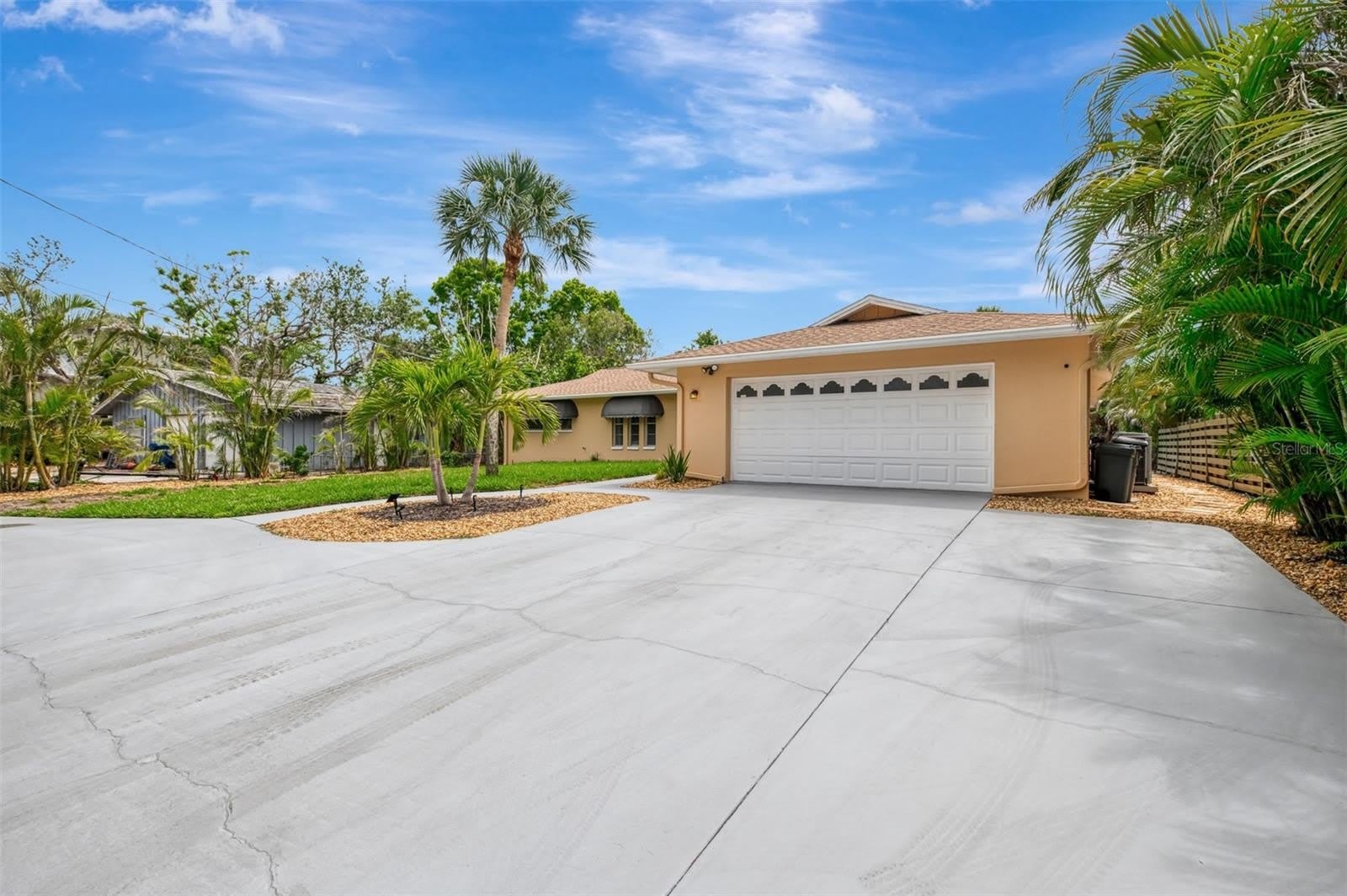 4946 COMMONWEALTH Drive – photo 3