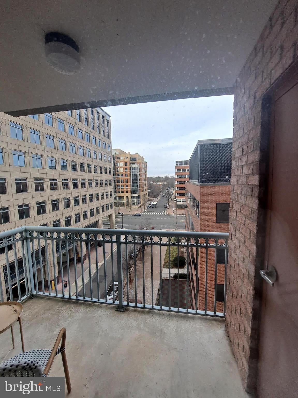 851 N GLEBE Road N – photo 4