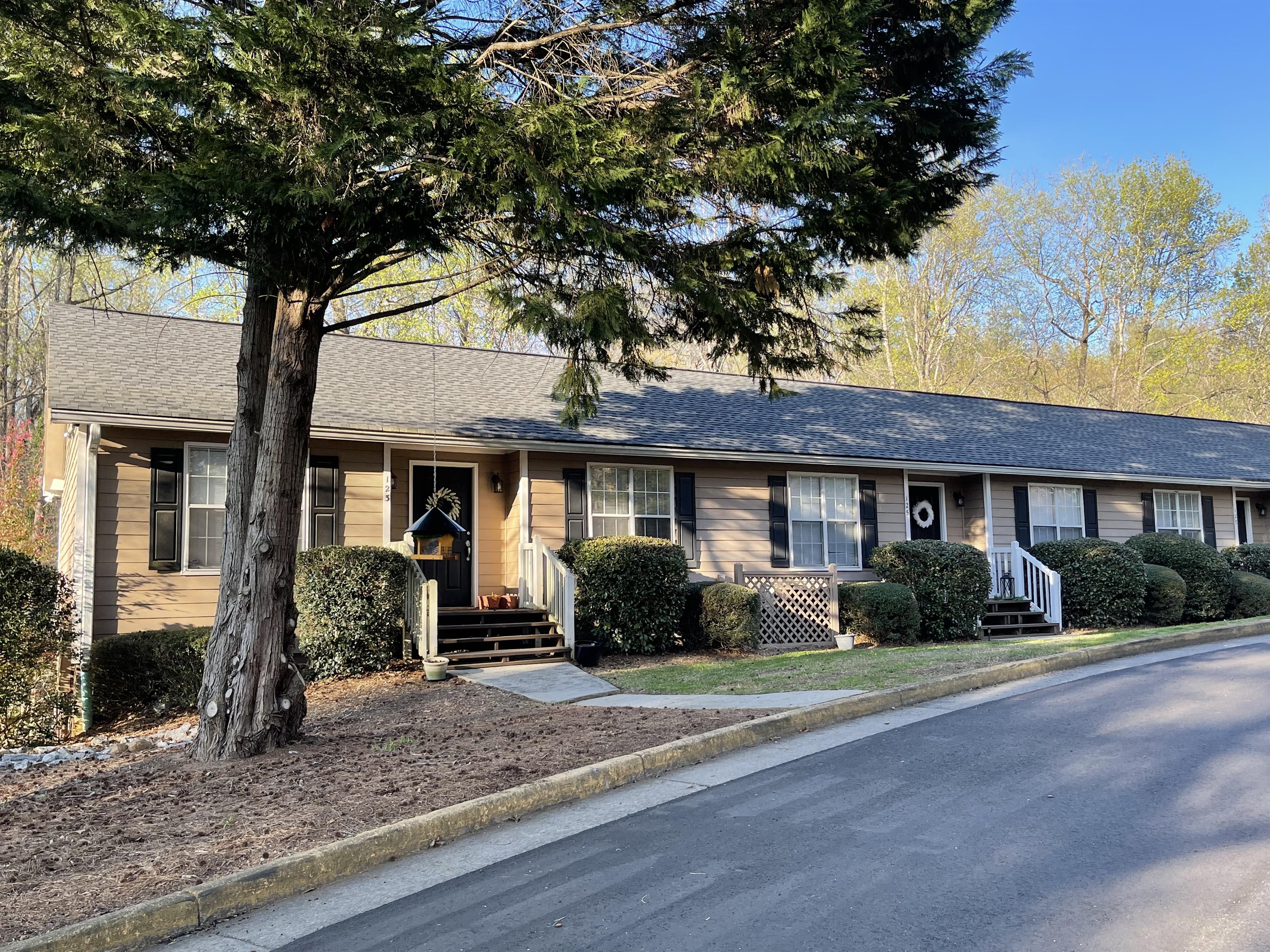 127 Jolly Lane – photo 1