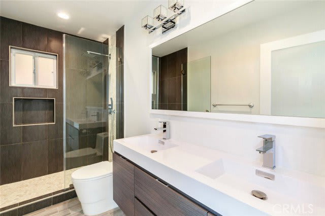 126 Neptune Avenue – photo 4