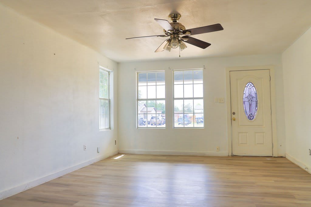 903 W 20th St – photo 4