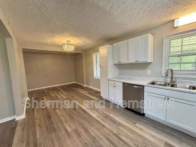 216 Weldon Road – photo 5