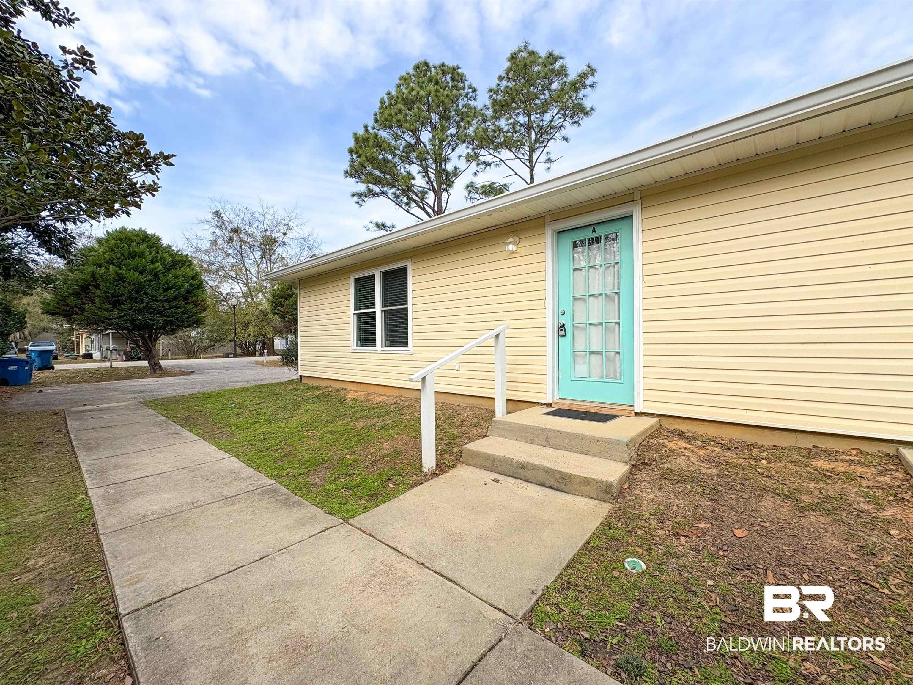 5652 Dee Street – photo 5