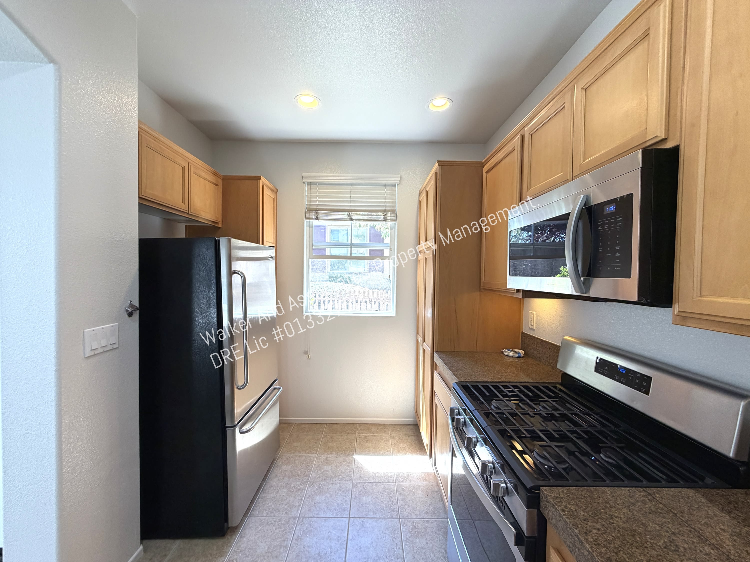 2245 Lily Ln – photo 5