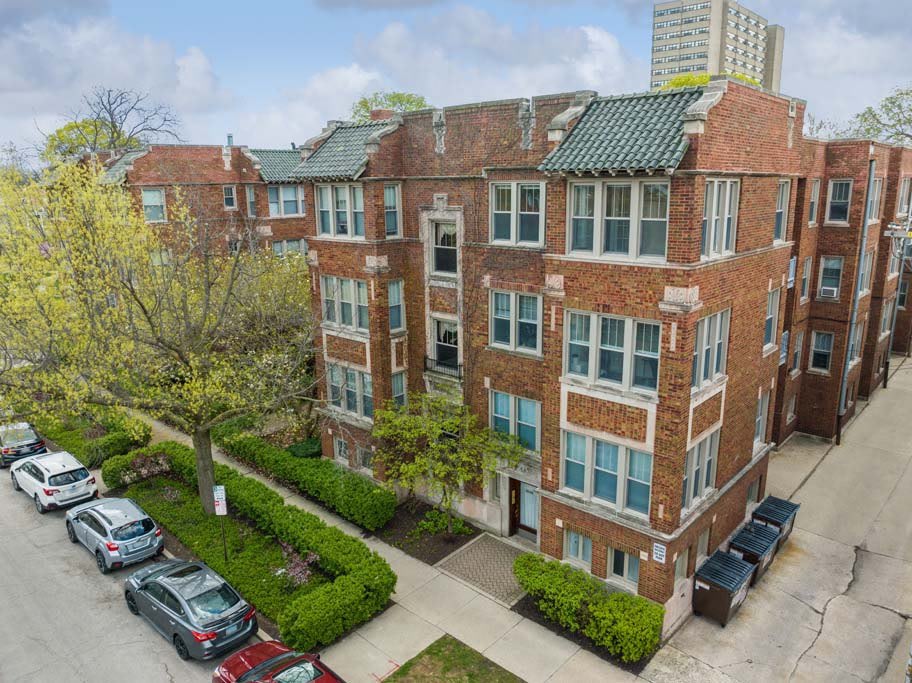 The Bryant at Oak Park I and II – photo 3