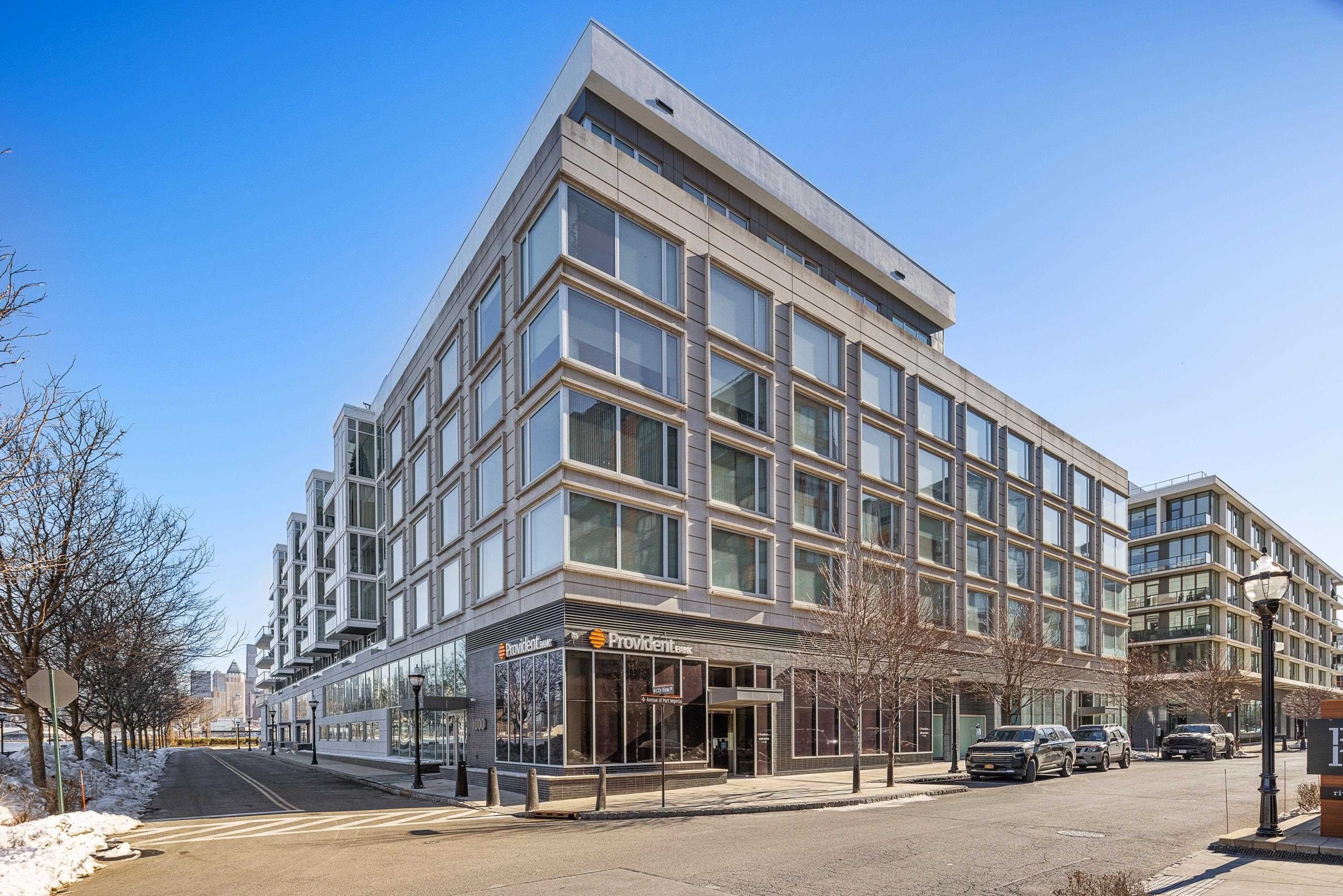 1000 Avenue At Port Imperial – photo 2