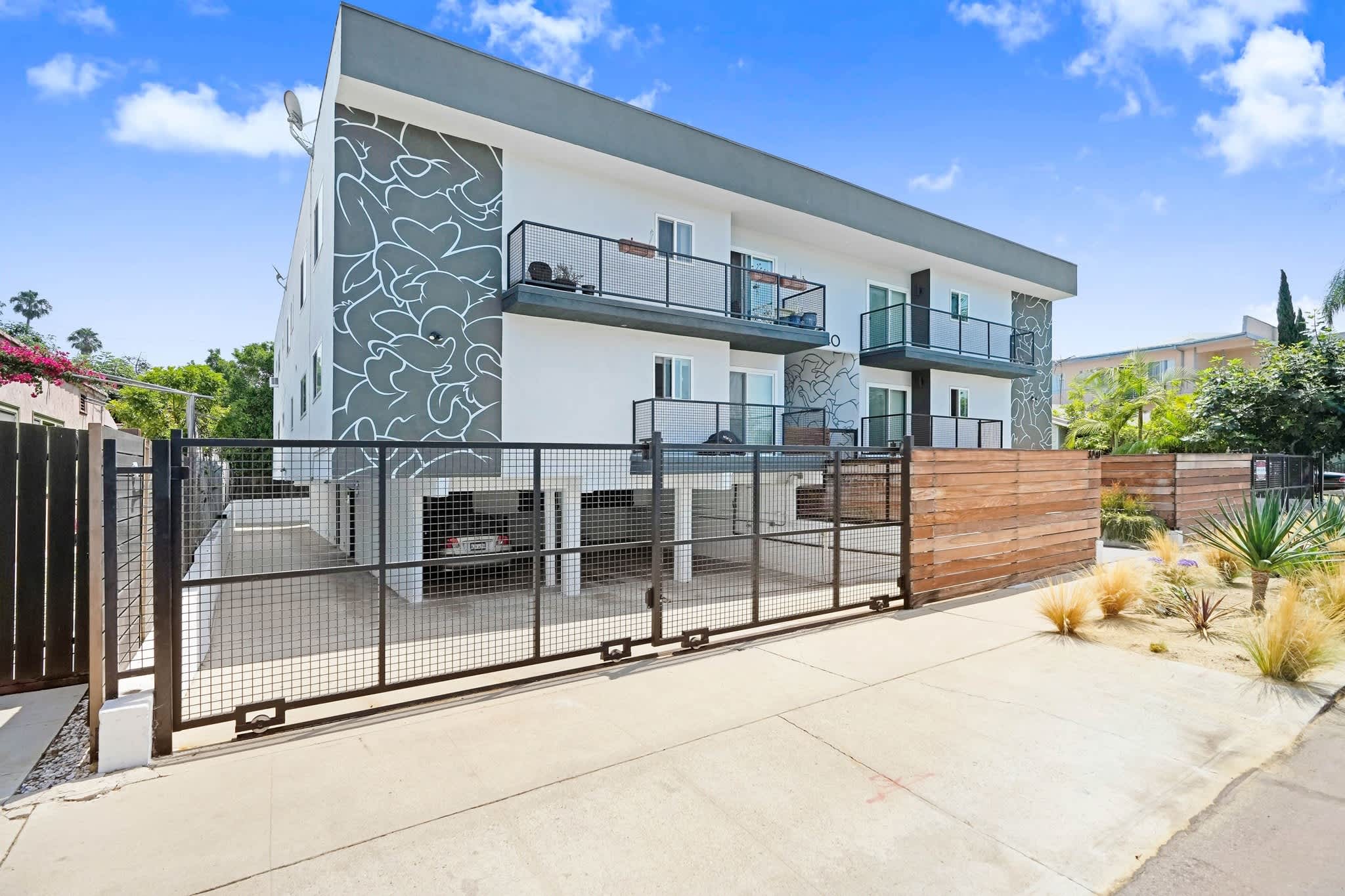 3240 Fay Apartments – photo 3