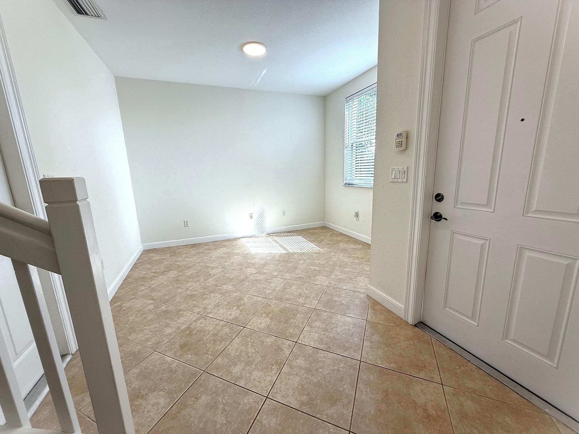 960 MILLBRAE Court – photo 5