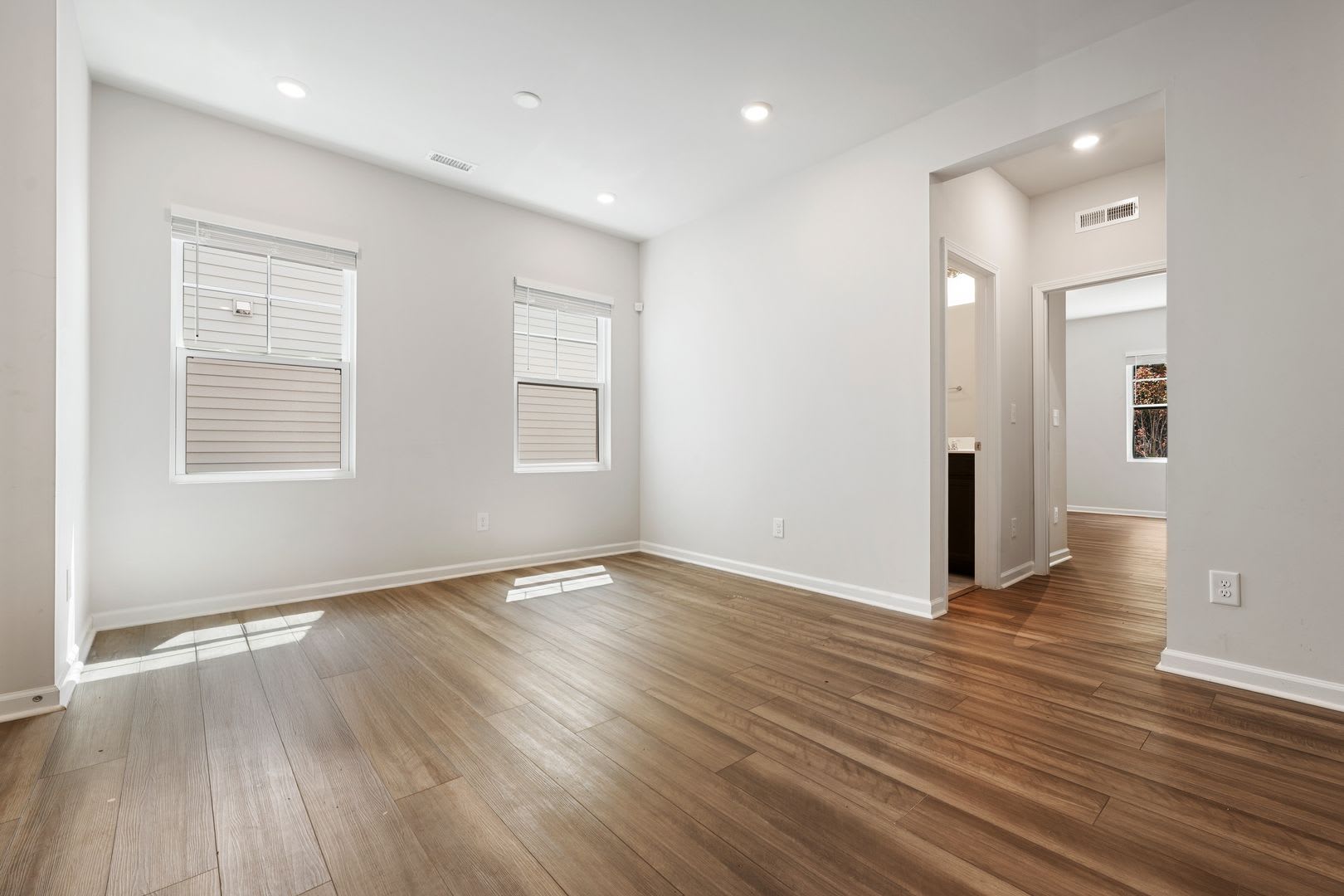 Beautiful 4-Bedroom Home Near Downtown Durham & RTP – photo 5