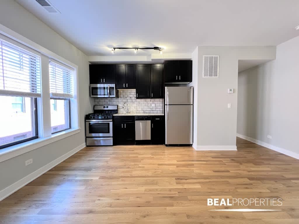 2203 W Eastwood Ave – photo 5