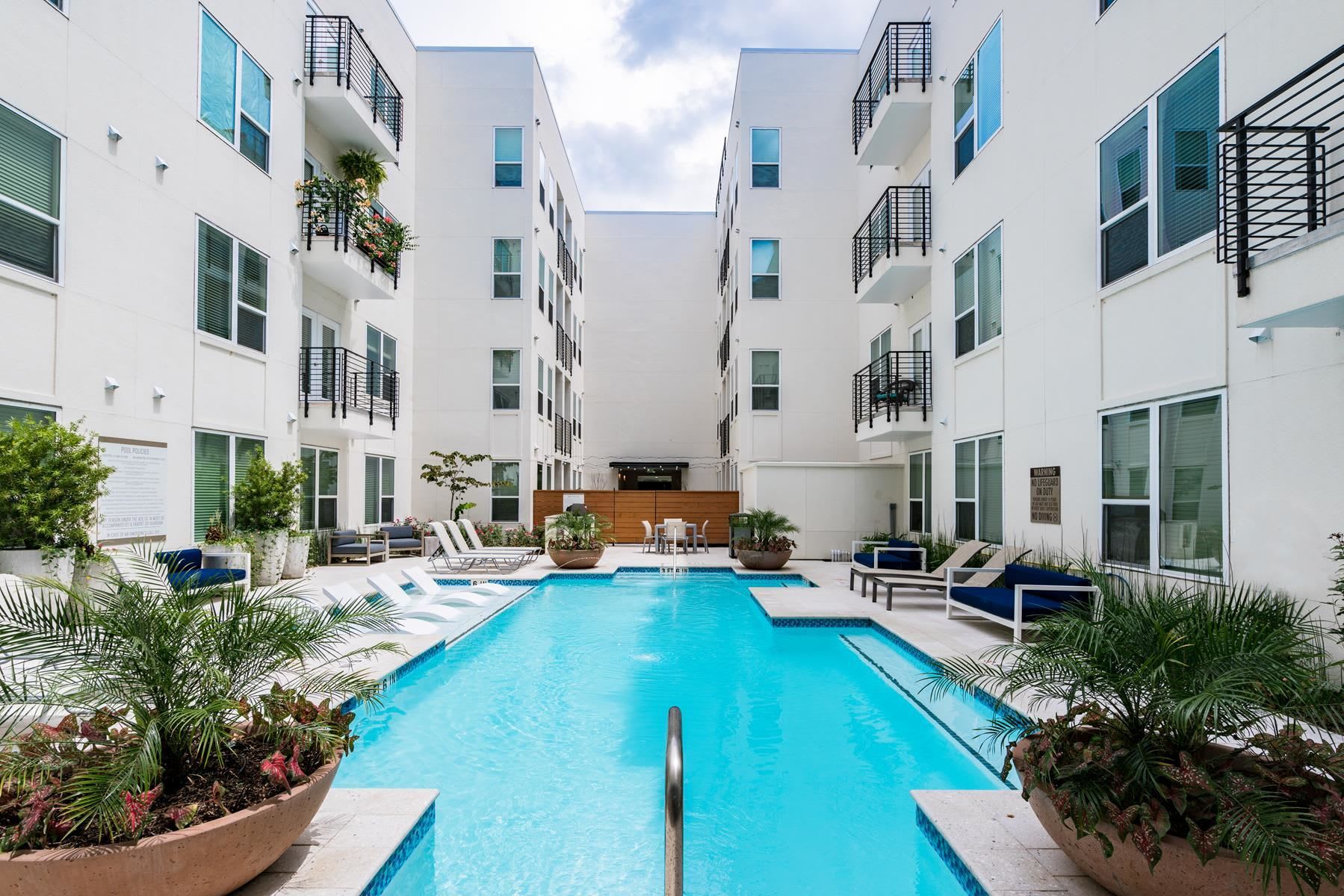 Marina Bend at Clear Creek Apartments – photo 5