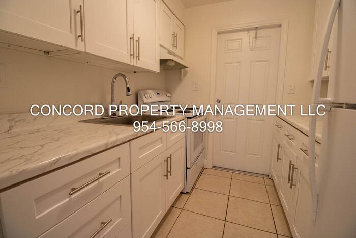 1831 Park Lane – photo 2