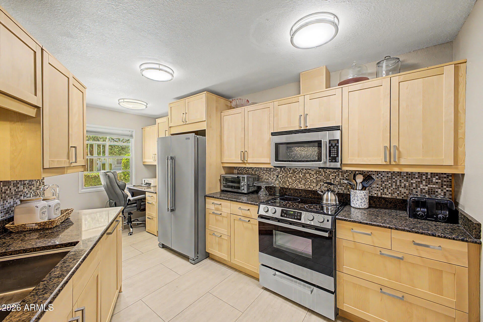 10454 W PALMERAS Drive – photo 1