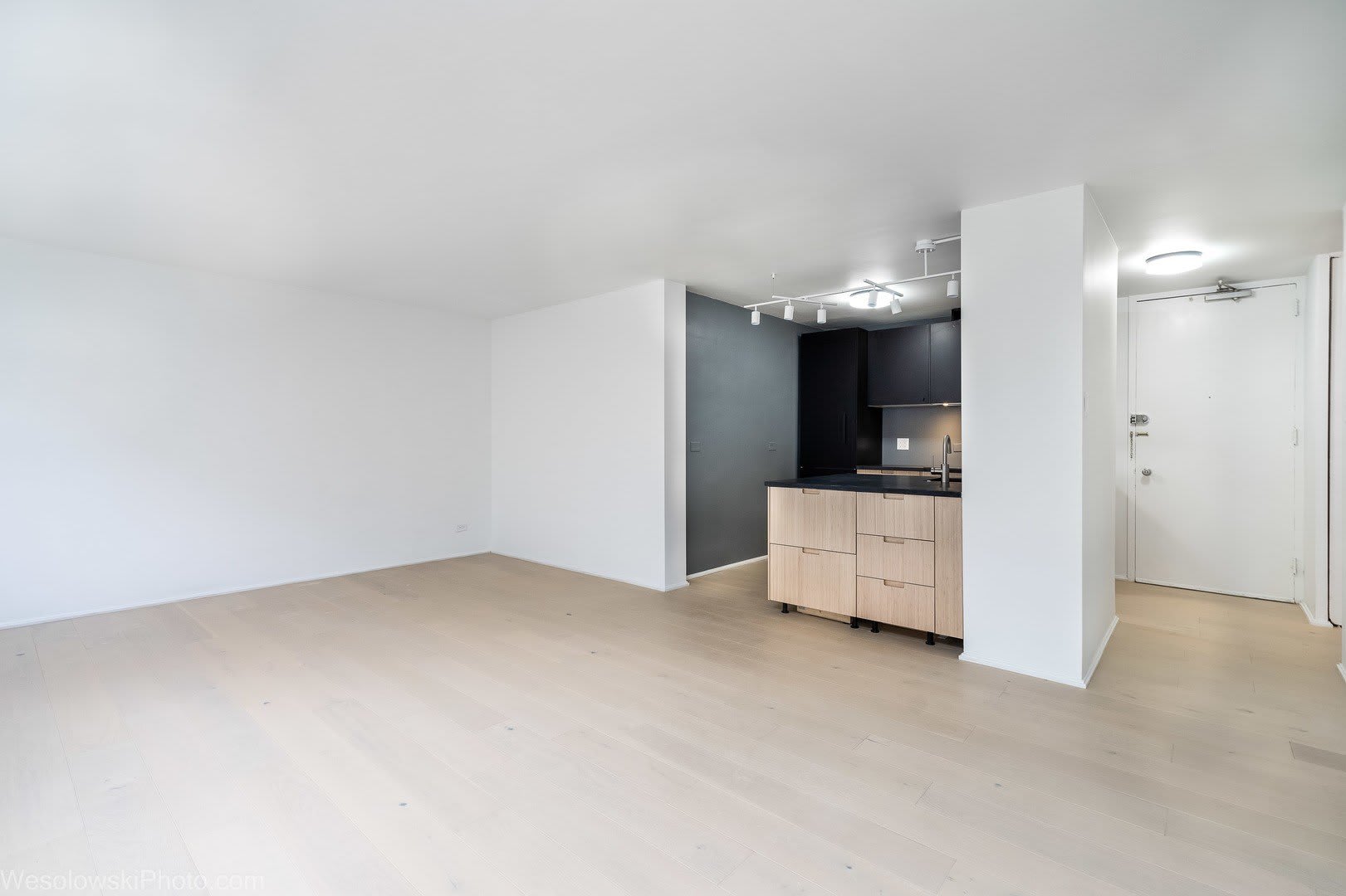 1401 E 55th Street – photo 4