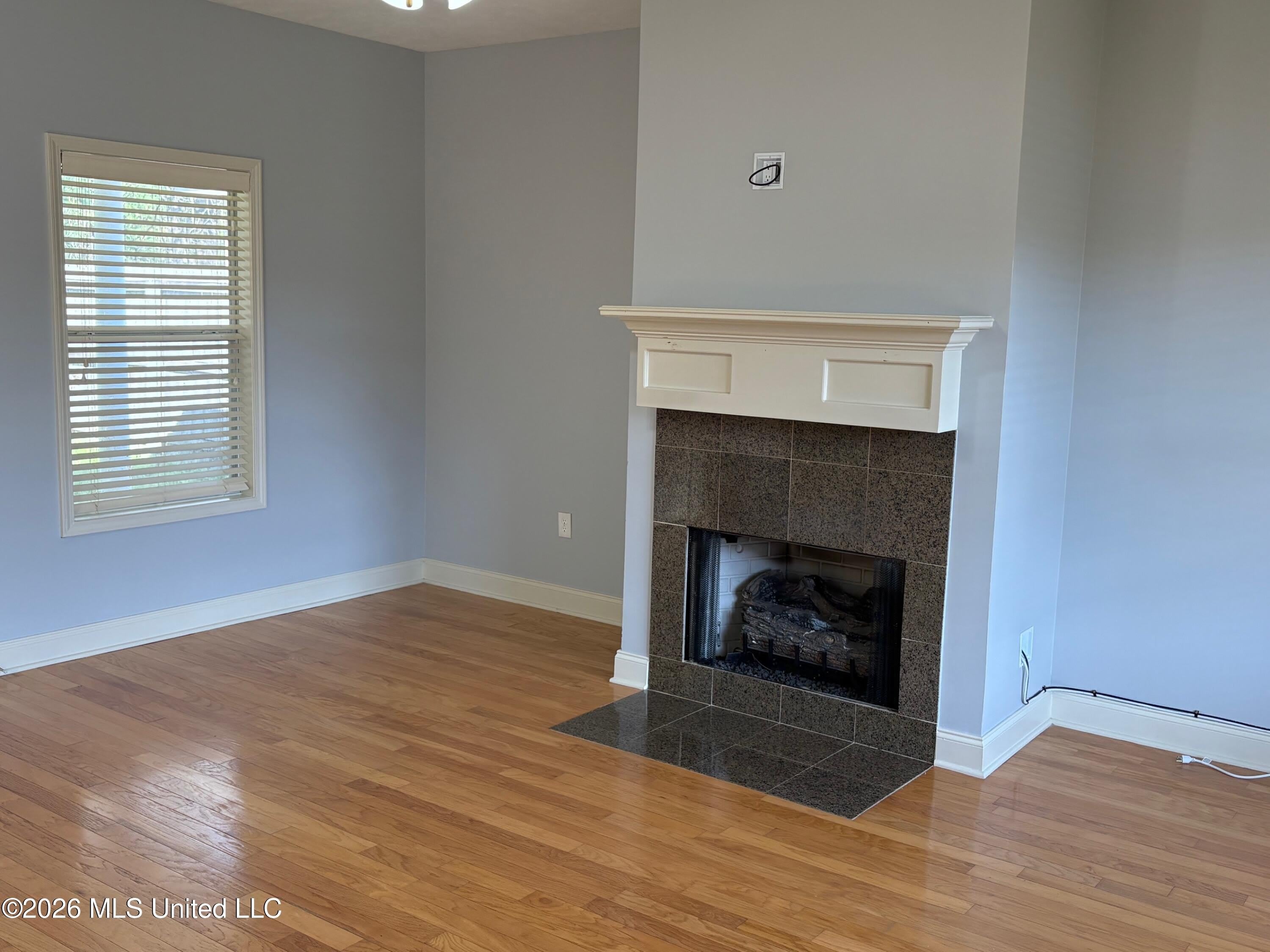 620 Lexington Drive – photo 2