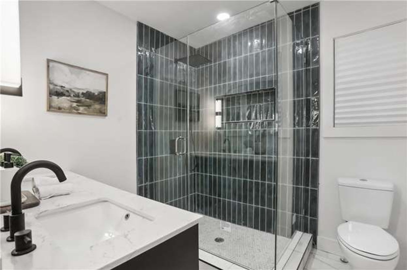 4 2 Atlanta Home For Rent – photo 3