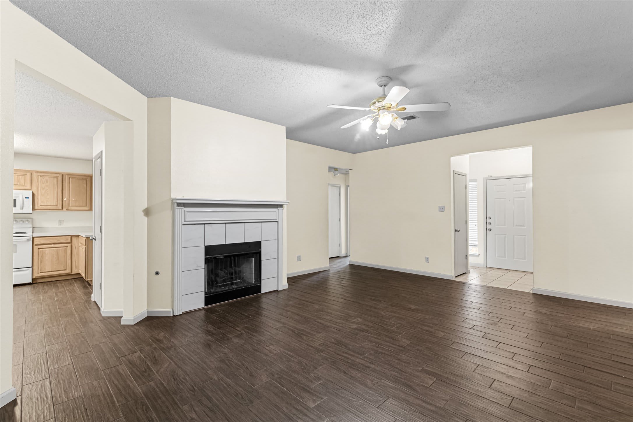 412 Dakota Drive – photo 2