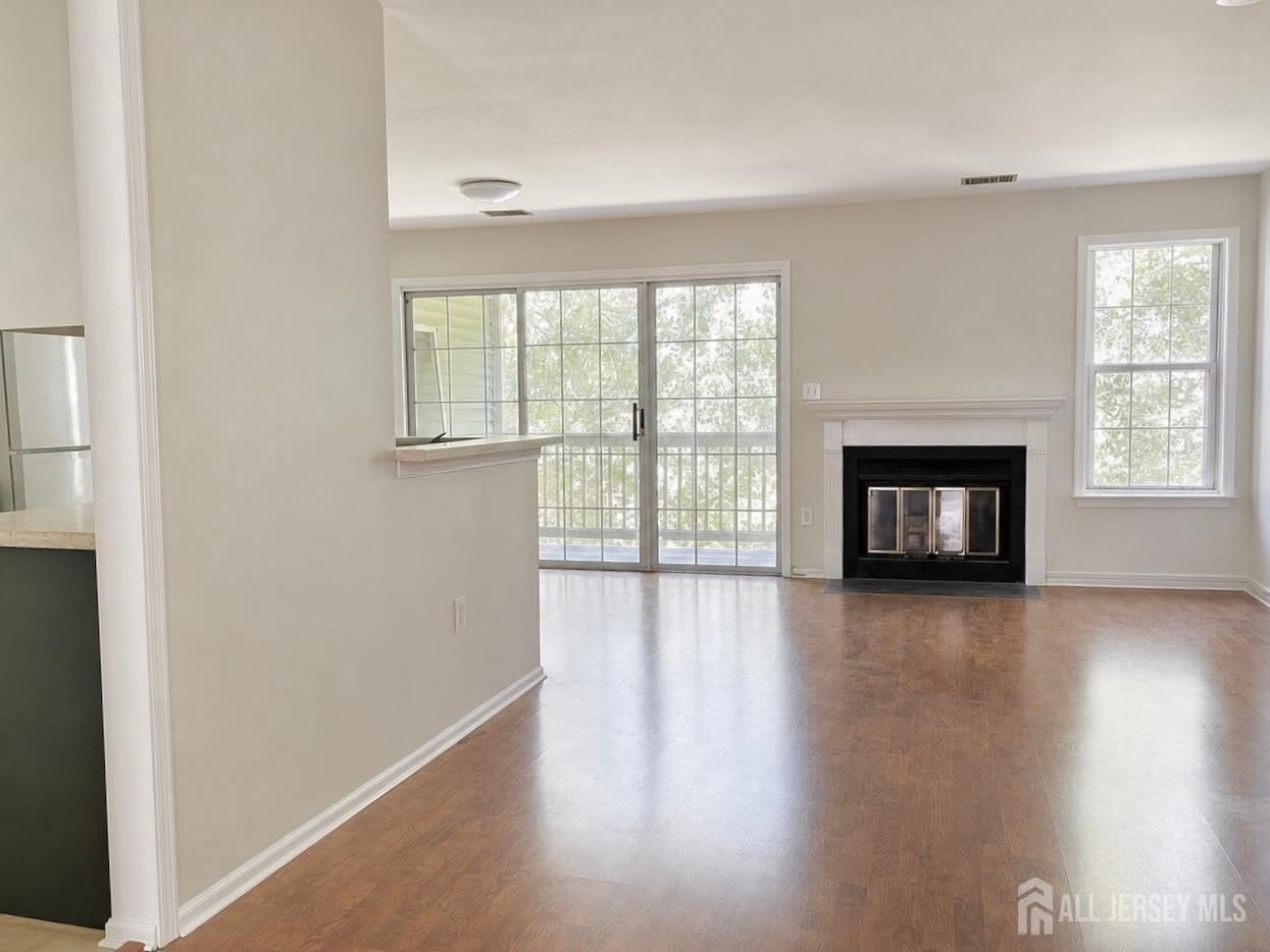 7302 elm Court – photo 2